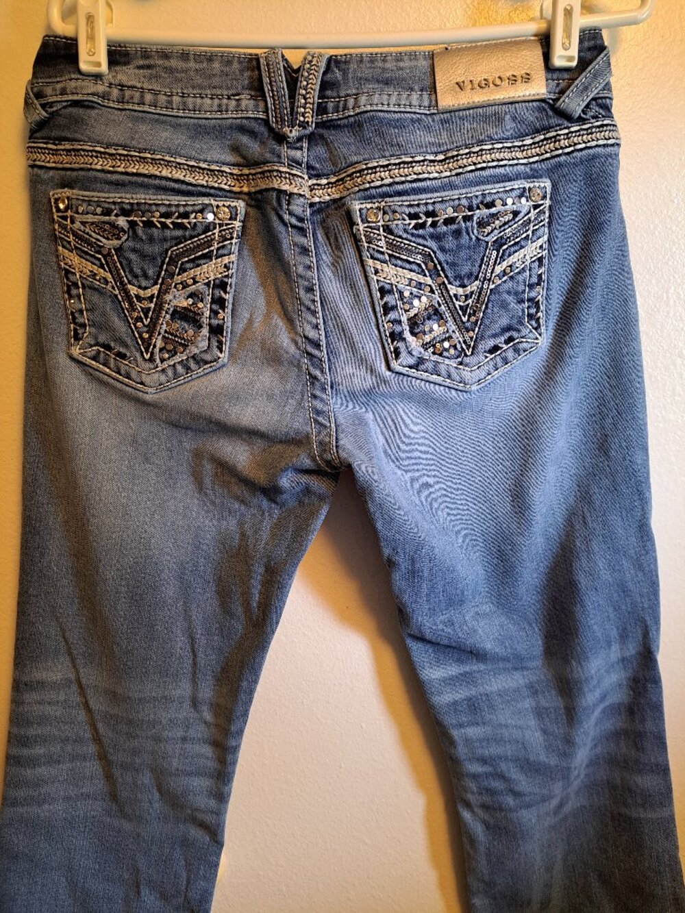 Vigoss Chelsea Bootcut W/Embroidered Rhinestone Embellishment Pocket Jeans